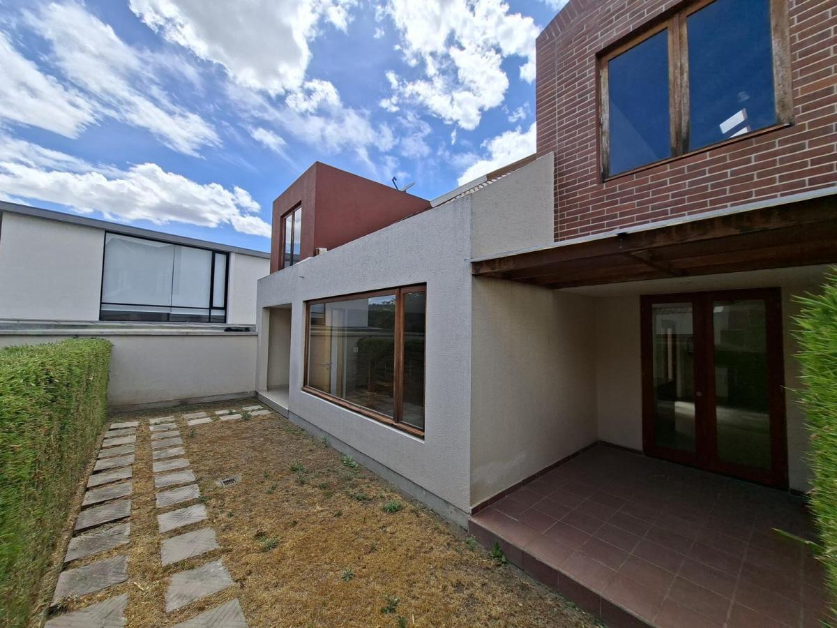 Vendo Hermosa Casa a 5 Minutos del Colegio Menor — imagen 9