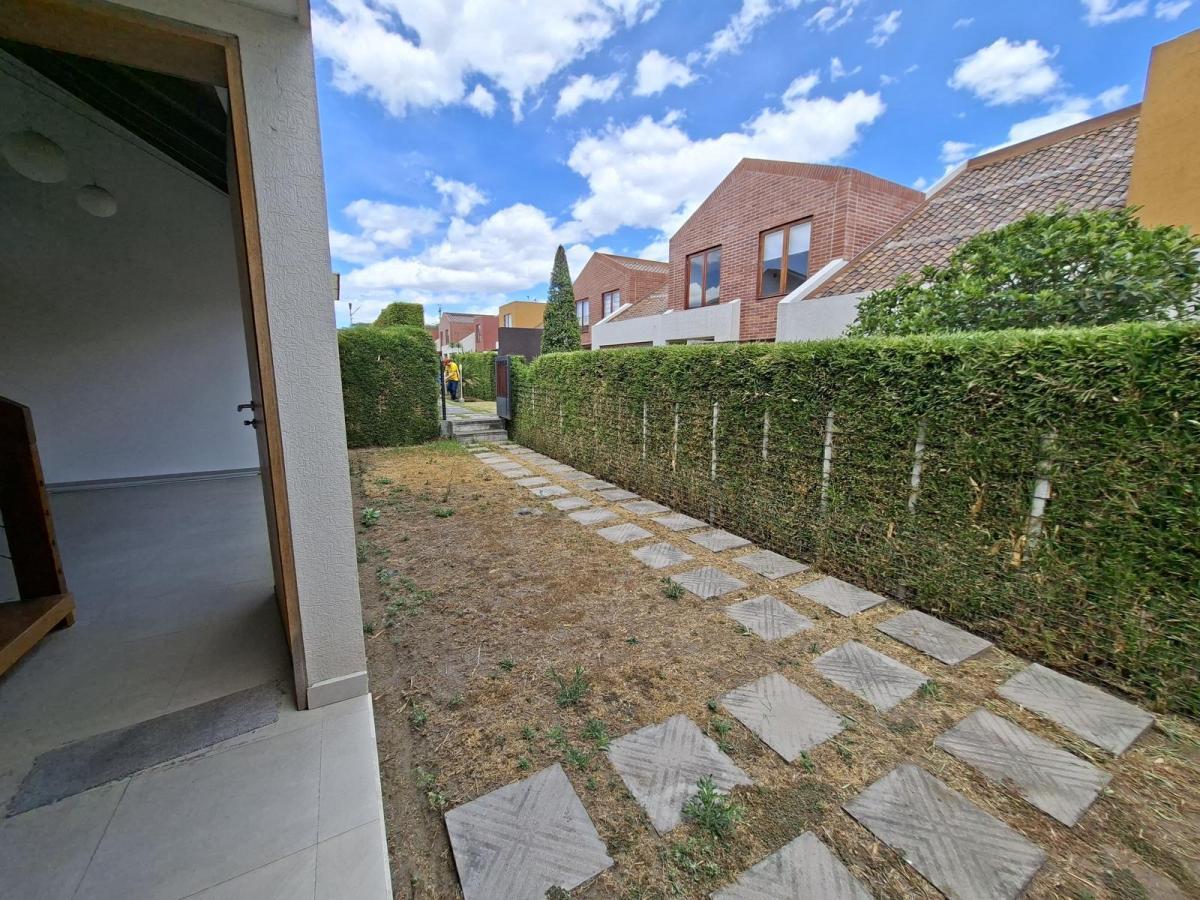 Vendo Hermosa Casa a 5 Minutos del Colegio Menor — imagen 8