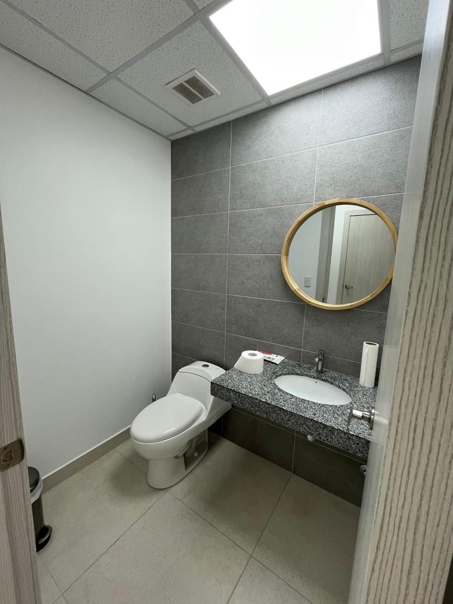 Oficina en Venta y Renta en Edificio 100 Olivos Parc - Ceibos, Guayas — imagen 7