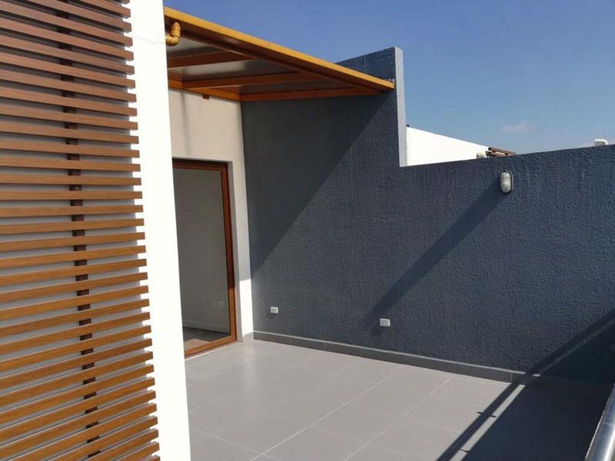 Estrene, Espectacular Casa, Sector Terracota en Tres Plantas — imagen 4