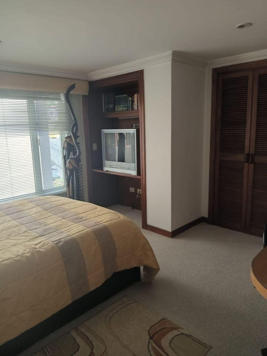 Vendo Departamento Grande, Muy Bien Mantenido, Cerca de Cc El Bosque, con Piscina, Sector El Bosque — imagen 4