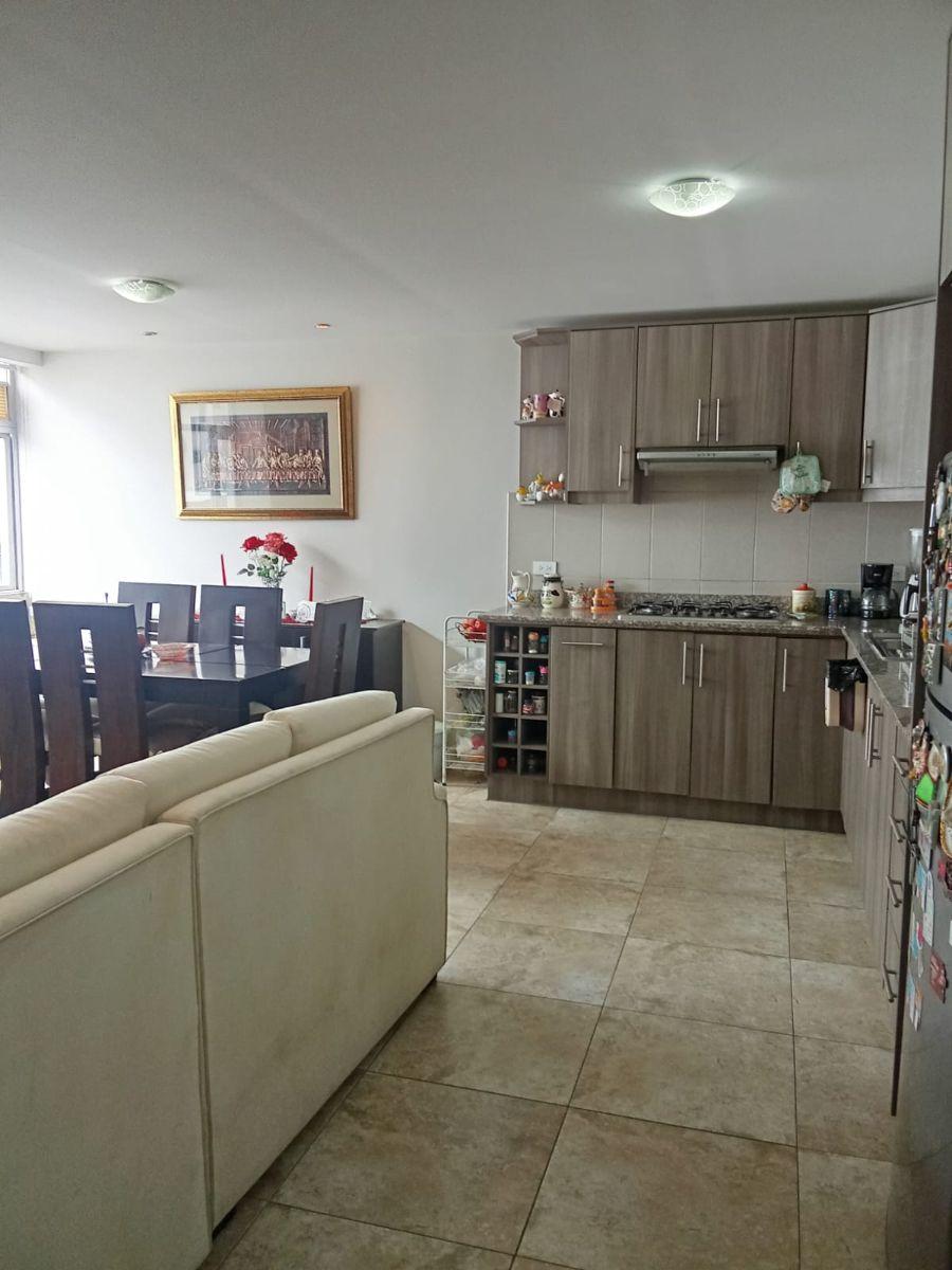 Departamento de 3 Habitaciones en El Centro de Conocoto Edificio Aurora — imagen 7