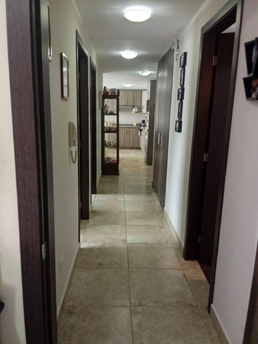 Departamento de 3 Habitaciones en El Centro de Conocoto Edificio Aurora — imagen 6