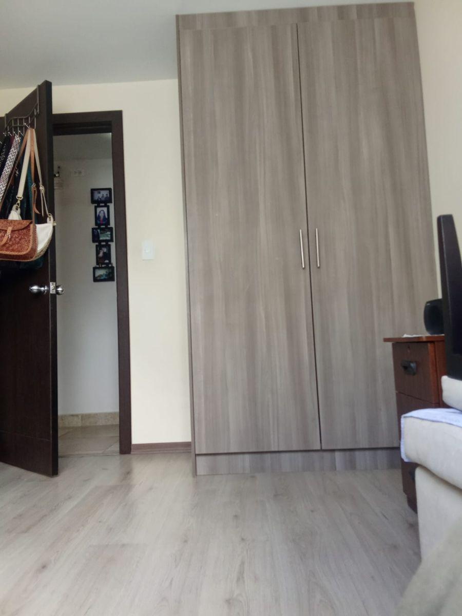 Departamento de 3 Habitaciones en El Centro de Conocoto Edificio Aurora — imagen 5