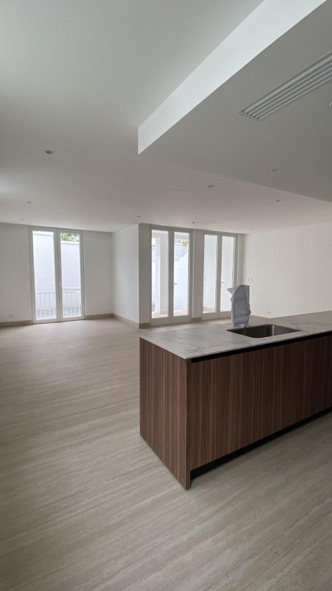Exclusivo Townhouse en Renta o Venta en Urbanización Aires de Batan, Guayas — imagen 10