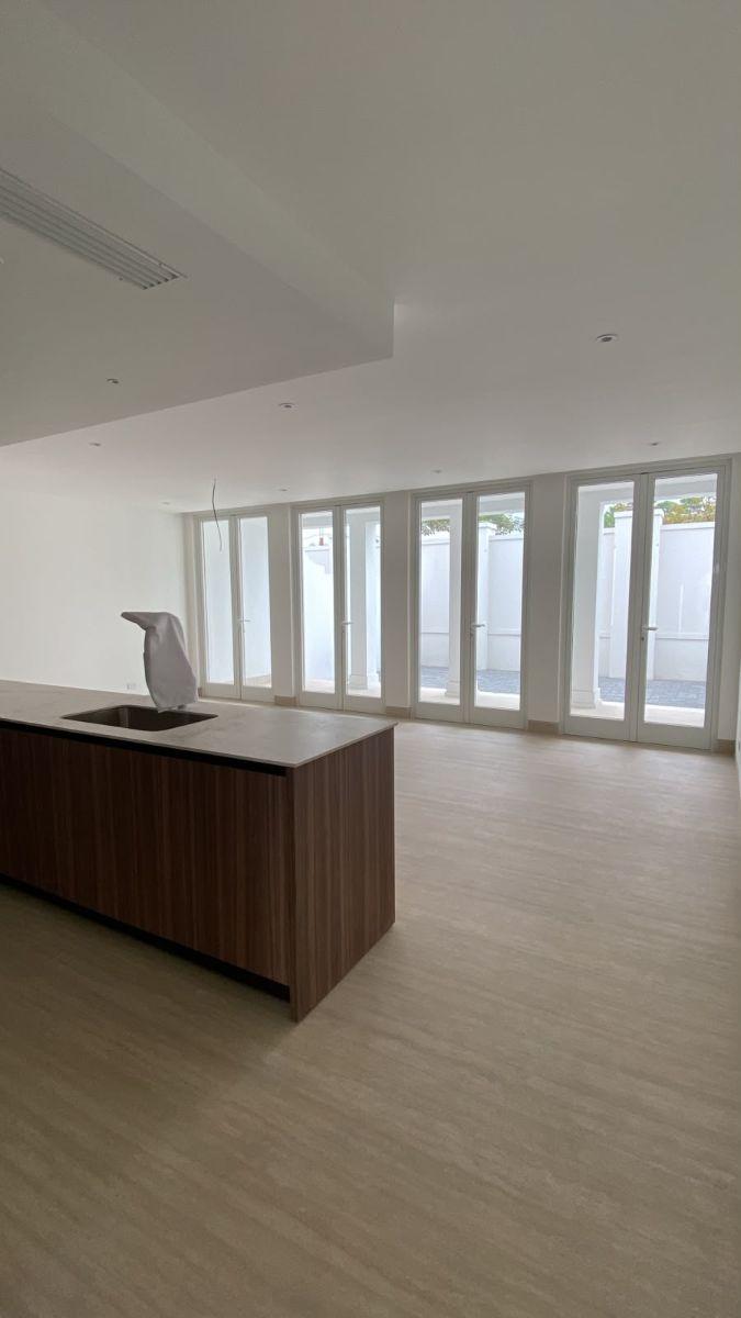 Exclusivo Townhouse en Renta o Venta en Urbanización Aires de Batan, Guayas — imagen 9
