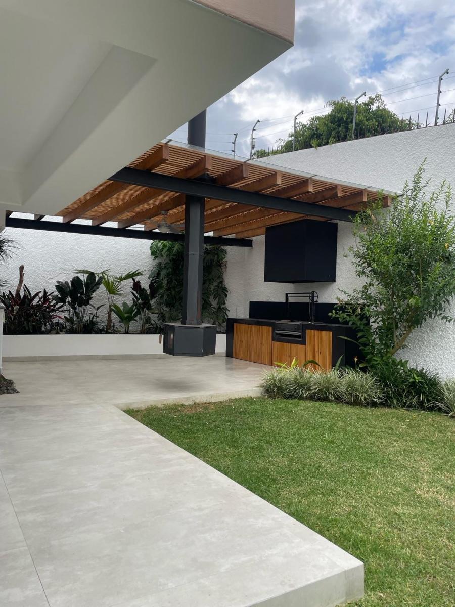 Casa en Cumbayá — imagen 4