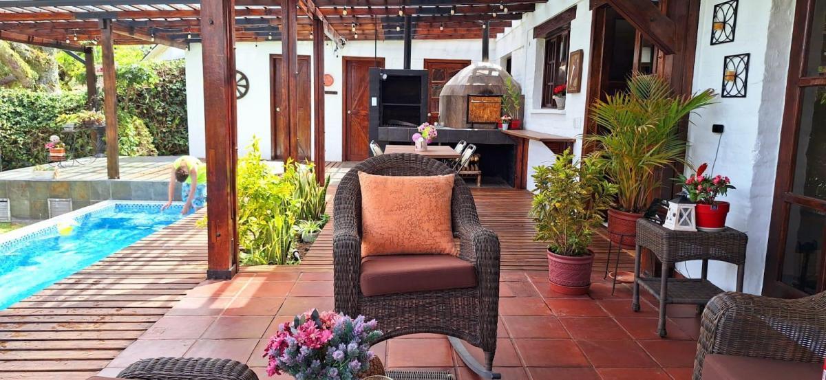 Vive Seguro con Una Bella Casa Tipo Campestre Para un Estilo de Vida en Familia con La Mejor Vista — imagen 10