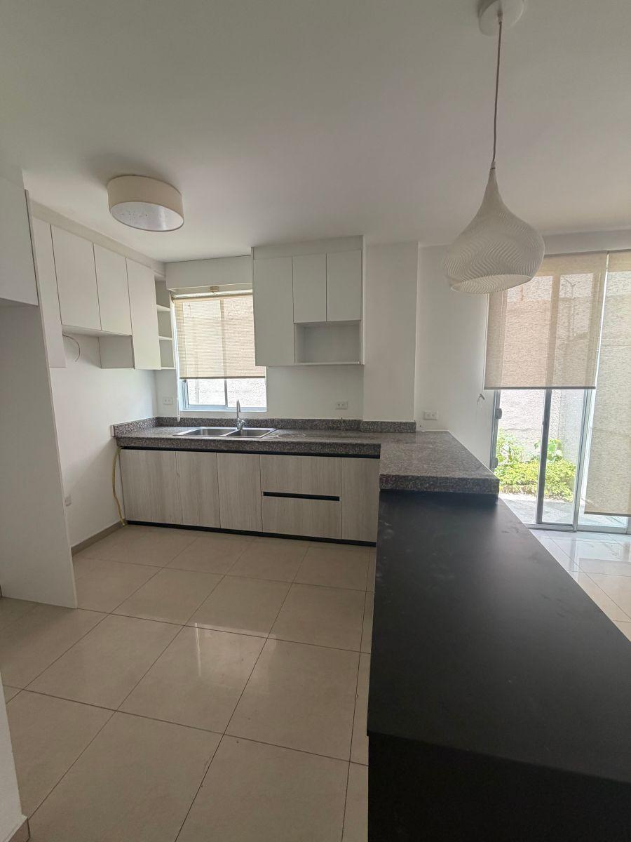 Urb Puerto Azul Departamento Planta Baja en Venta 2 Dorm. y Patio, Guayas — imagen 9