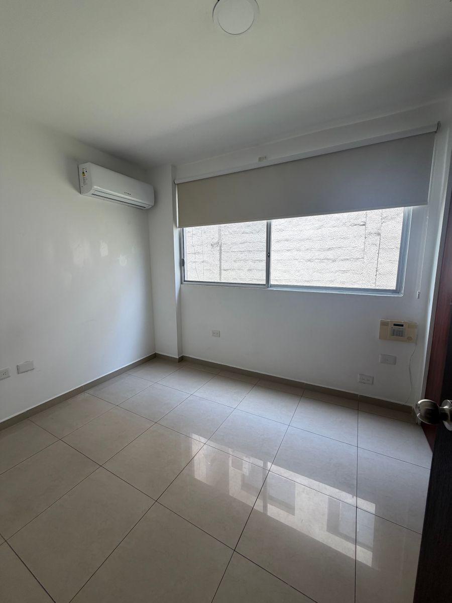 Urb Puerto Azul Departamento Planta Baja en Venta 2 Dorm. y Patio, Guayas — imagen 6