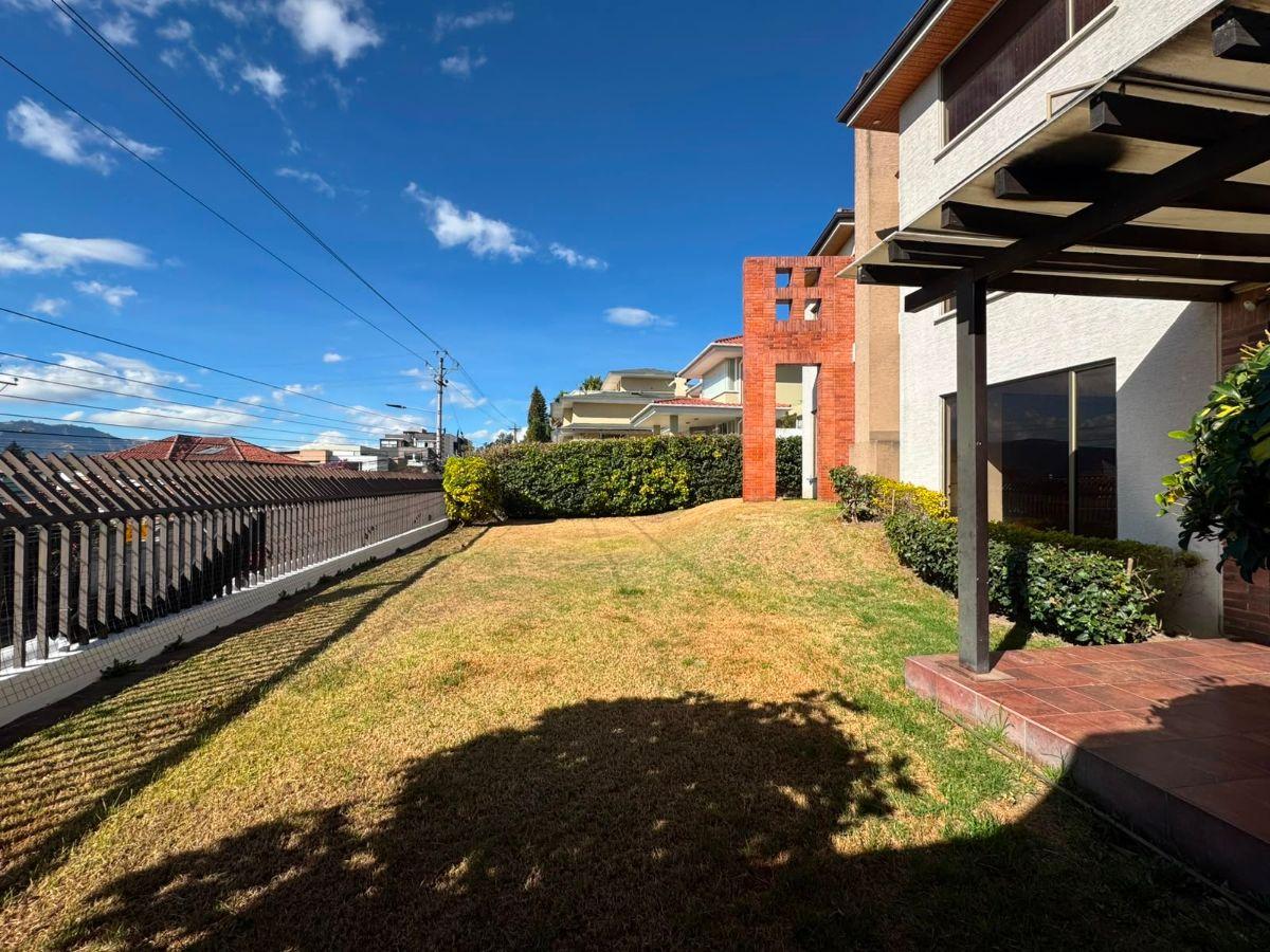 Venta Hermosa Casa Miravalle Vista Grande — imagen 6