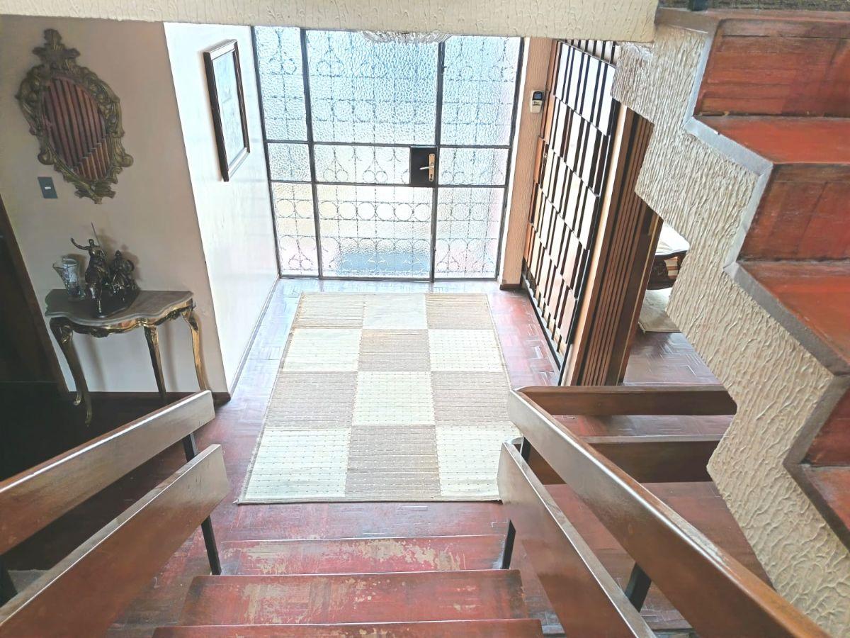 Venta Casa con Amplio Terreno, 800 m. Sector Las Gardenias, El Inca — imagen 7