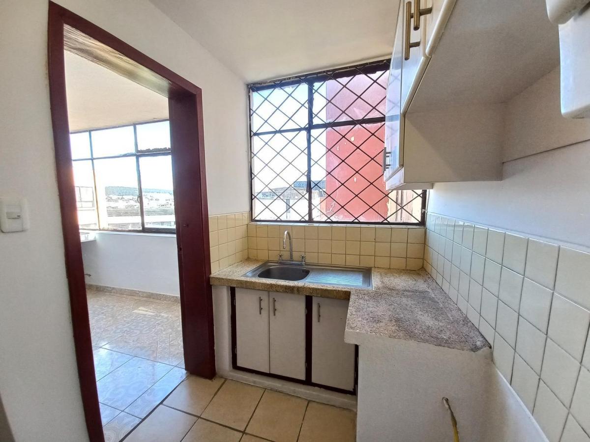 Venta Departamento 3 Habitaciones en La Kennedy - La Luz - Quito. Provincia de Pichincha — imagen 8