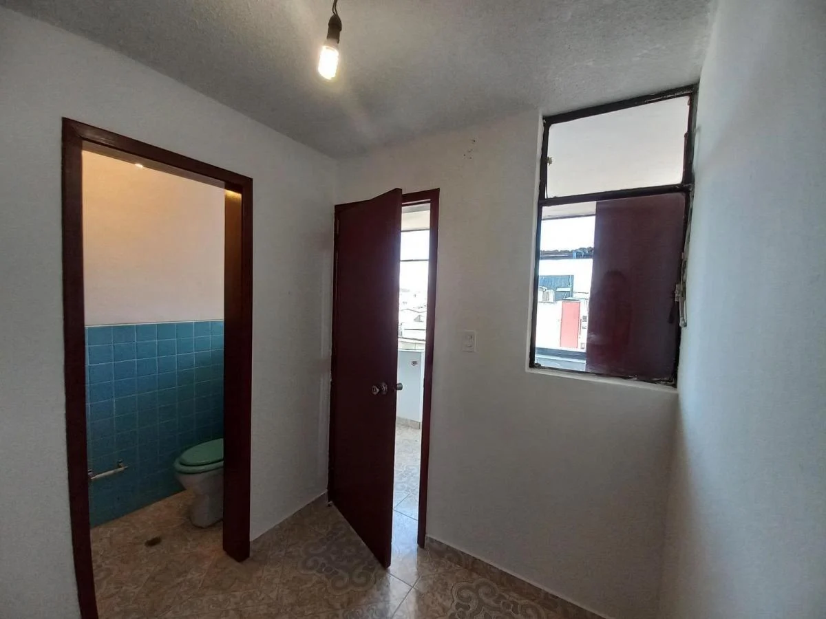Venta Departamento 3 Habitaciones en La Kennedy - La Luz - Quito. Provincia de Pichincha — imagen 5