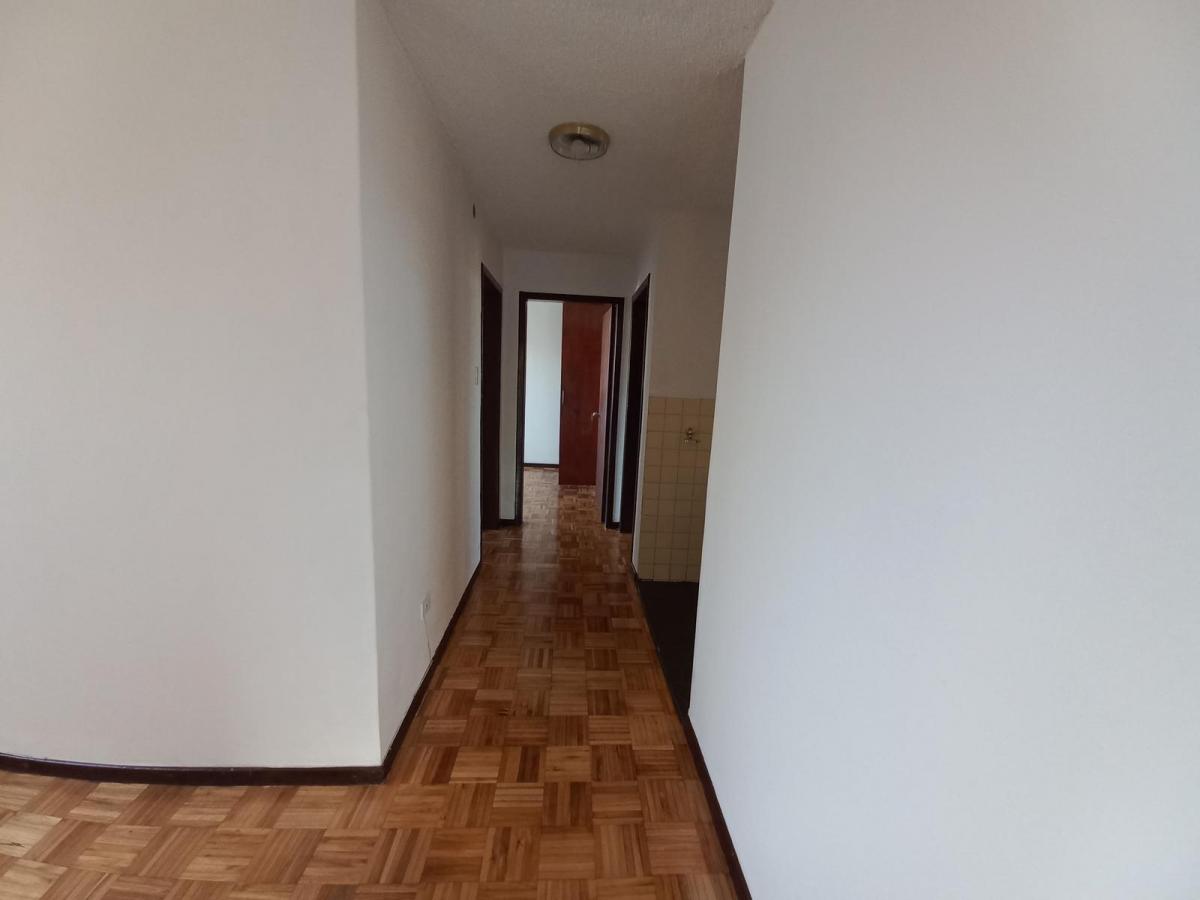 Venta Departamento 3 Habitaciones en La Kennedy - La Luz - Quito. Provincia de Pichincha — imagen 3