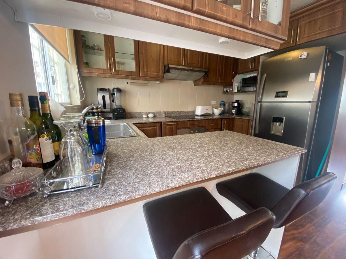 Casa de 150 m² con 4 Habitaciones en Venta en Calderón — imagen 3