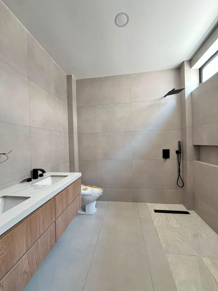 En Venta Casa de Estreno en Ciudad Celeste de 4 Dorm., Guayas — imagen 4