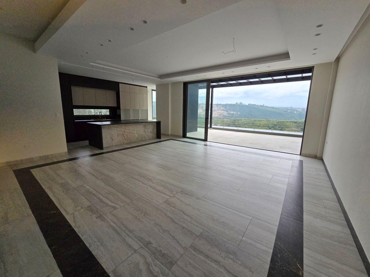 Vendo Exclusivo Pent - House Duplex de Lujo Dentro de La Mejor Urbanizacion de Cumbaya — imagen 10