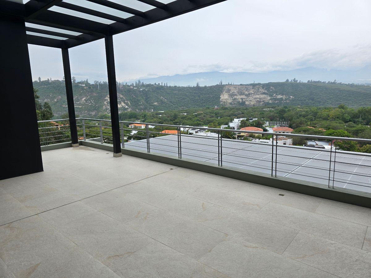 Vendo Exclusivo Pent - House Duplex de Lujo Dentro de La Mejor Urbanizacion de Cumbaya — imagen 8