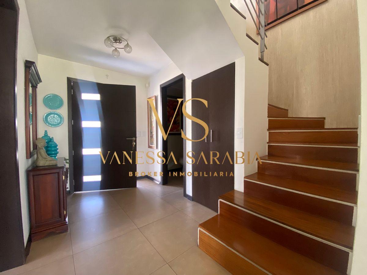 Casa con 3 Dorm. en Venta en Cumbayá — imagen 7
