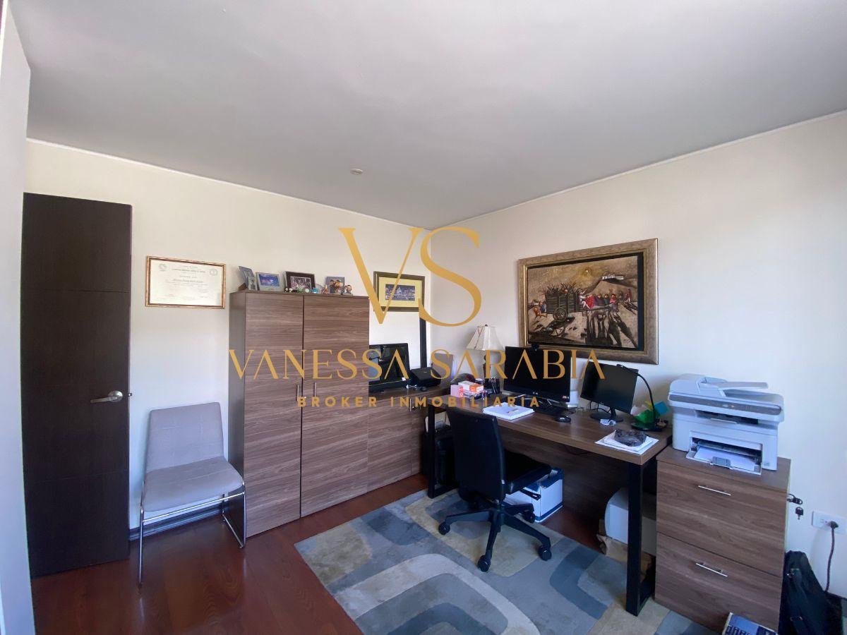 Casa con 3 Dorm. en Venta en Cumbayá — imagen 4