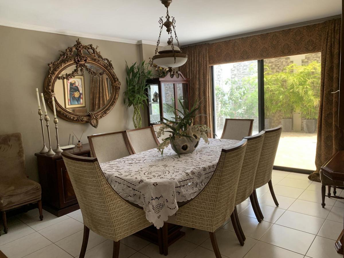 Casa con 4 Habitaciones y Piscina en Ceibos Norte en Venta, Guayas — imagen 6