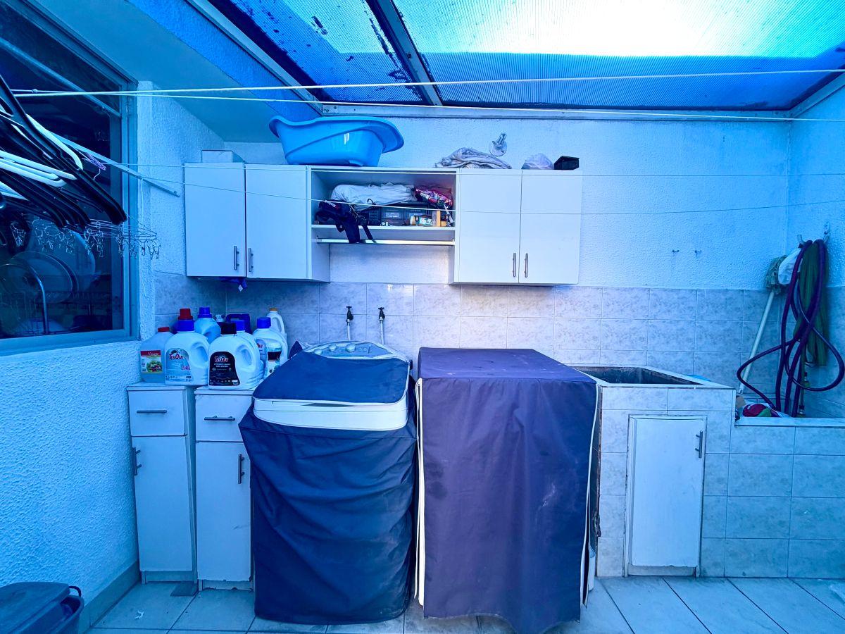Santa Lucía Quito - Amplia Casa de Venta Dentro de Conjunto con Guardiania — imagen 6