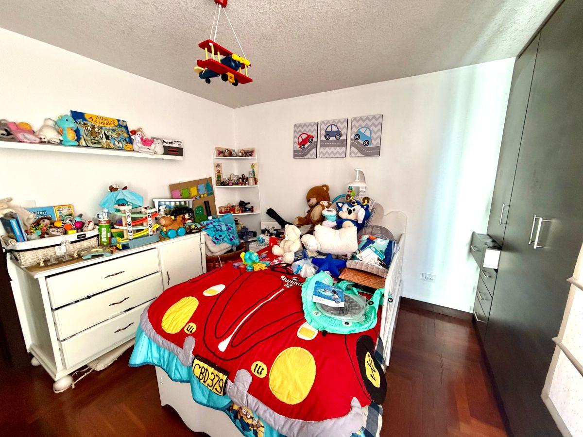 Santa Lucía Quito - Amplia Casa de Venta Dentro de Conjunto con Guardiania — imagen 4