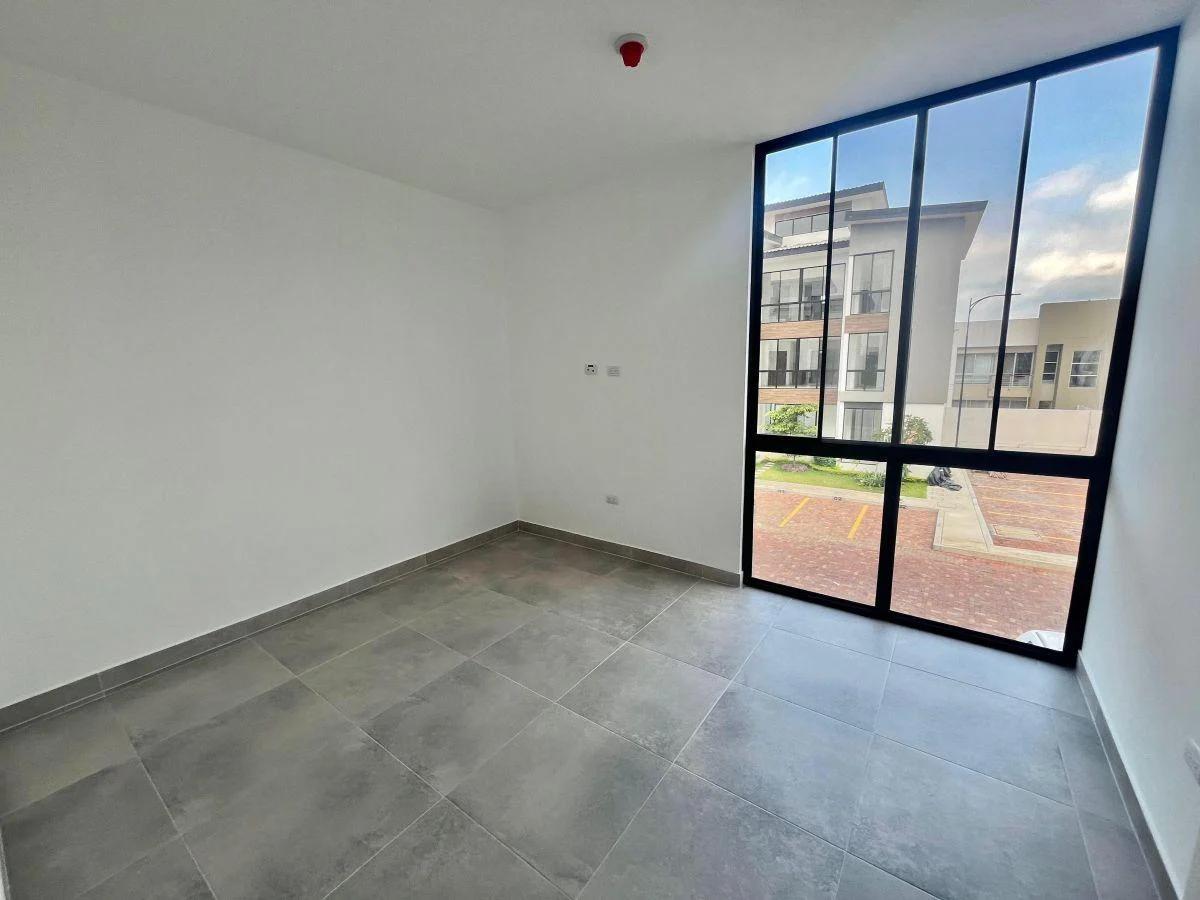 Samborondón Km 2.5 Urbanización Riverside Departamento en Venta, Guayas — imagen 9