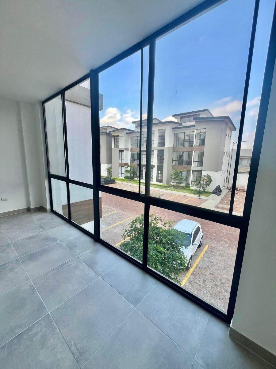 Samborondón Km 2.5 Urbanización Riverside Departamento en Venta, Guayas — imagen 4