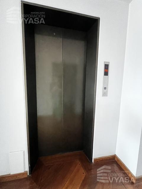 Telégrafo y Shyris, Amplio Departamento de Venta 140 m — imagen 10