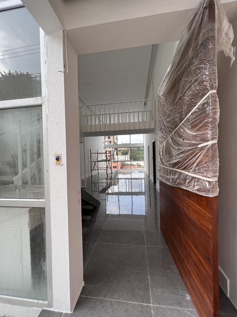 Villa de Estreno en Venta en Ceibos Norte, Guayas — imagen 10