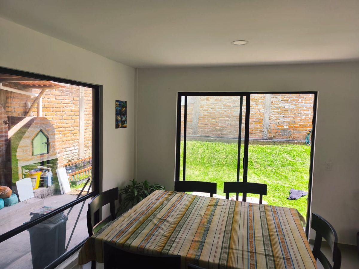 Casa Esquinera de Venta en Tumbaco — imagen 10