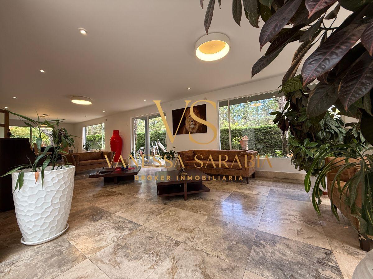 Venta Exclusiva Casa en La Urbanización en Puembo en Quito – Ecuador — imagen 6