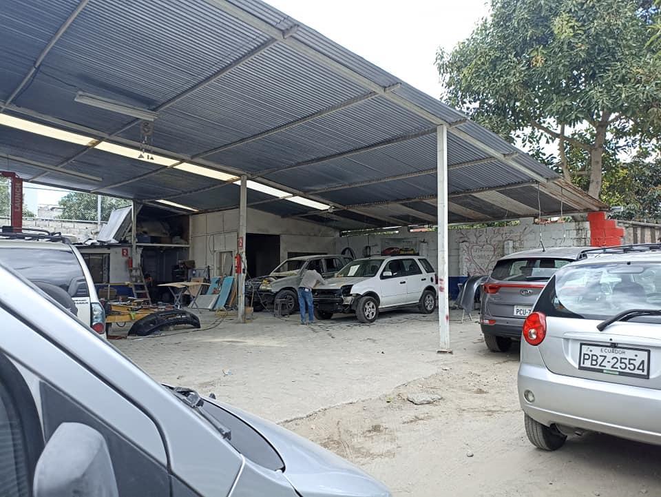 Casa con Terreno Para Negocio Automotriz en Venta | Tumbaco — imagen 9