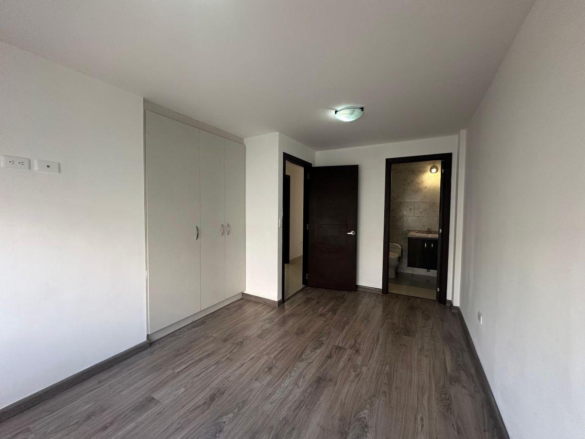 Casa de Venta en Quito, Sector de Calderón — imagen 4