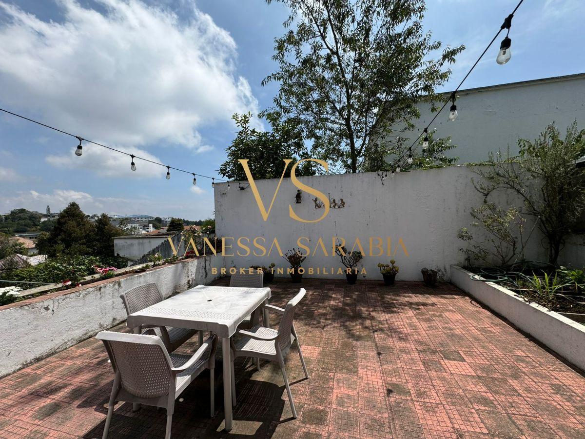 Casa con 5 Dorm. en Venta en Monteserrín Dentro de Urbanización — imagen 6