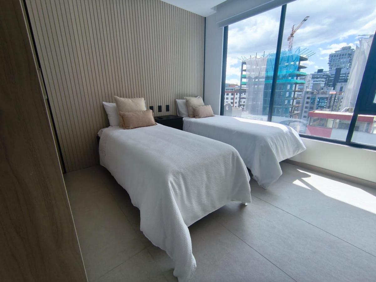 Departamento en Venta de 115 m² con Vista a La Carolina | Amoblado o Sin Amoblar — imagen 3