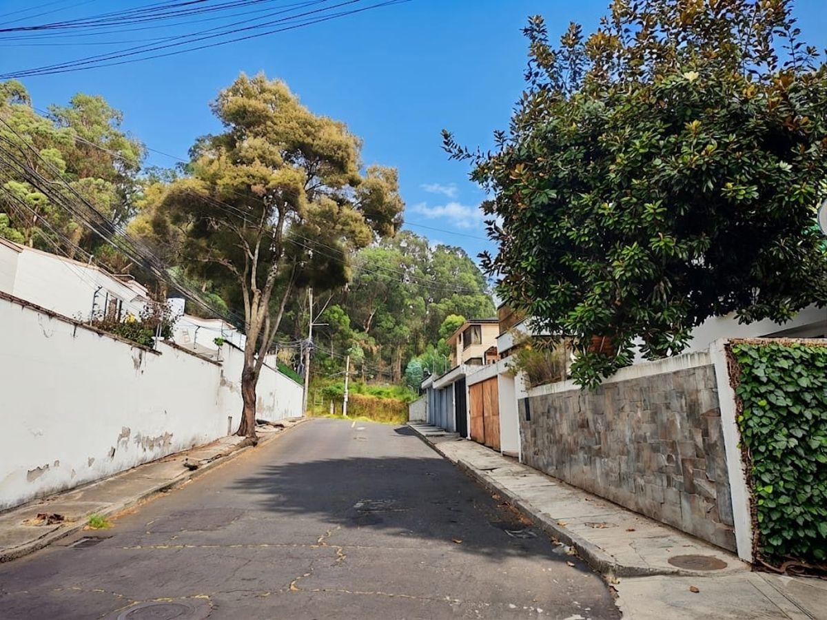 Excelente Dpto. Vendo de Oportunidad $150.000 Quito Tenis 1era Etapa Bosque — imagen 7