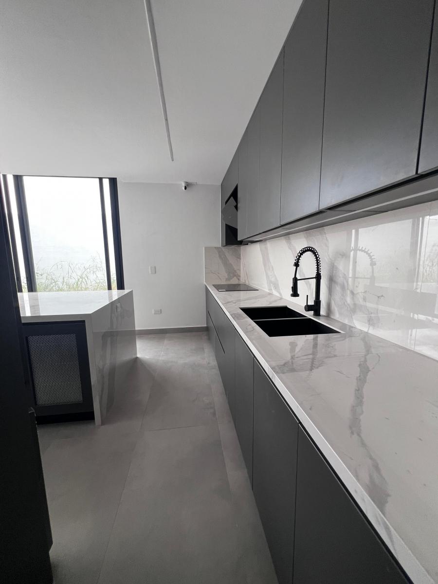 Villa de Estreno en Icon Bay – Lujo, Confort y Estilo Moderno, Guayas — imagen 3