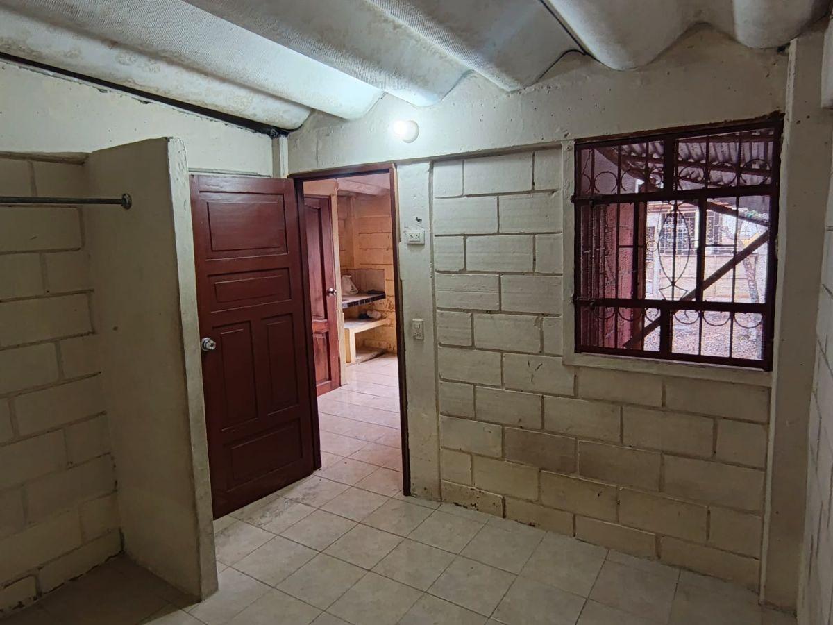 Terreno con Construcción en Venta – Ciudadela Las Orquídeas, Guayas — imagen 3