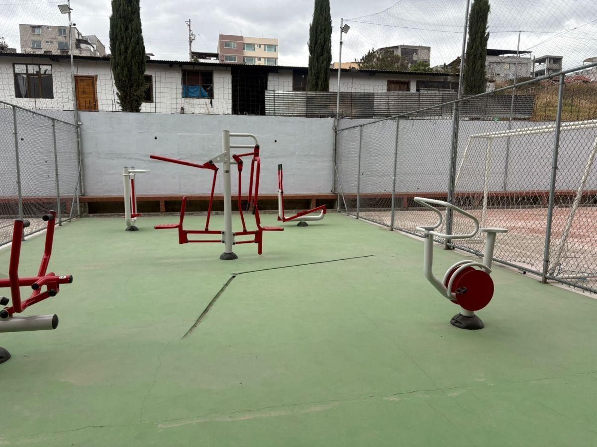 En Venta Departamento 3 Dormit. Bodega, 2 Parq. en Conjunto. Carcelen $74.000 — imagen 8