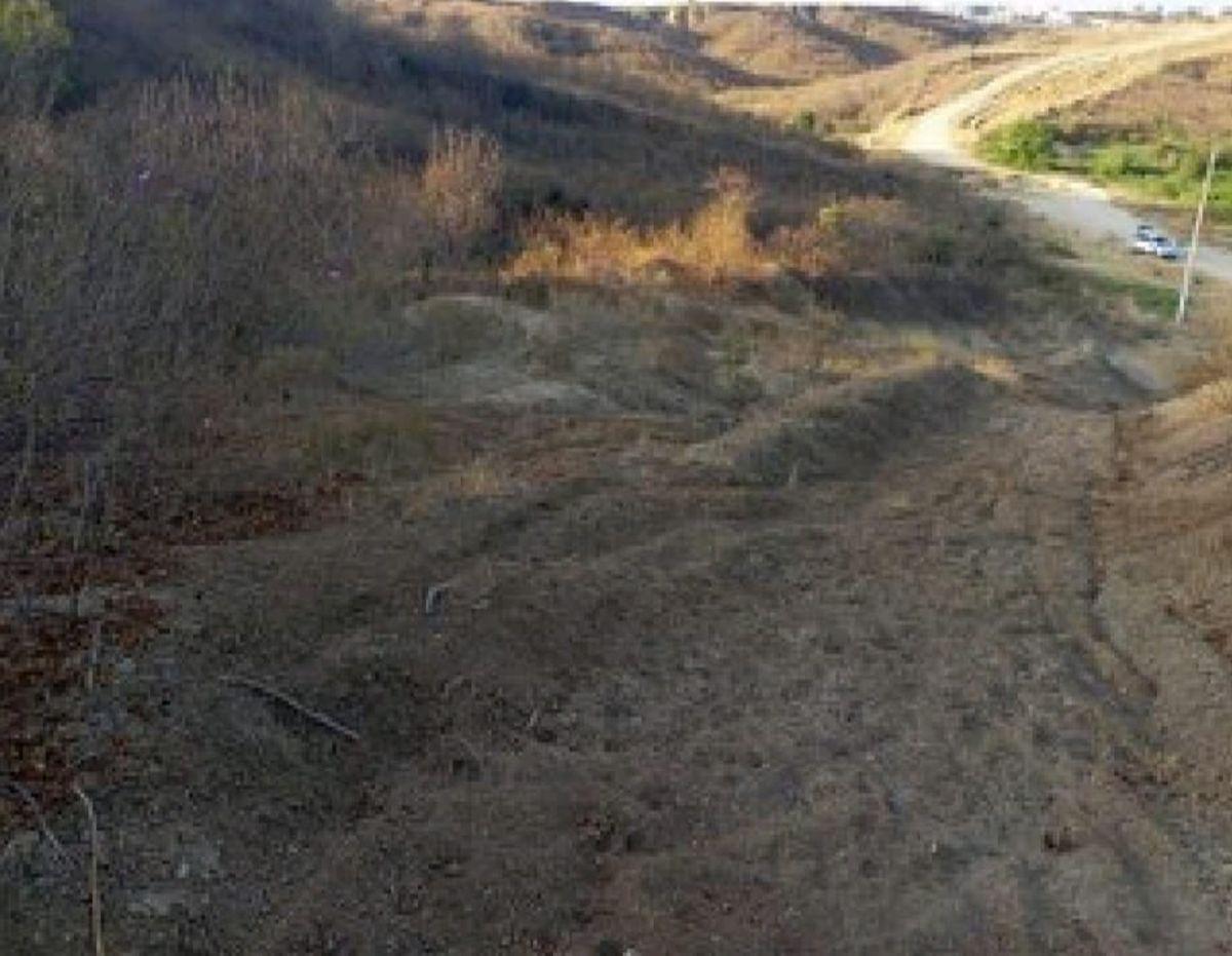 Manta, a 700 m E Urb. Manta Azul, Vendo Terreno 7000 m², Lote 7 - B. Buen Futuro Inmobiliario. Manabí — imagen 6