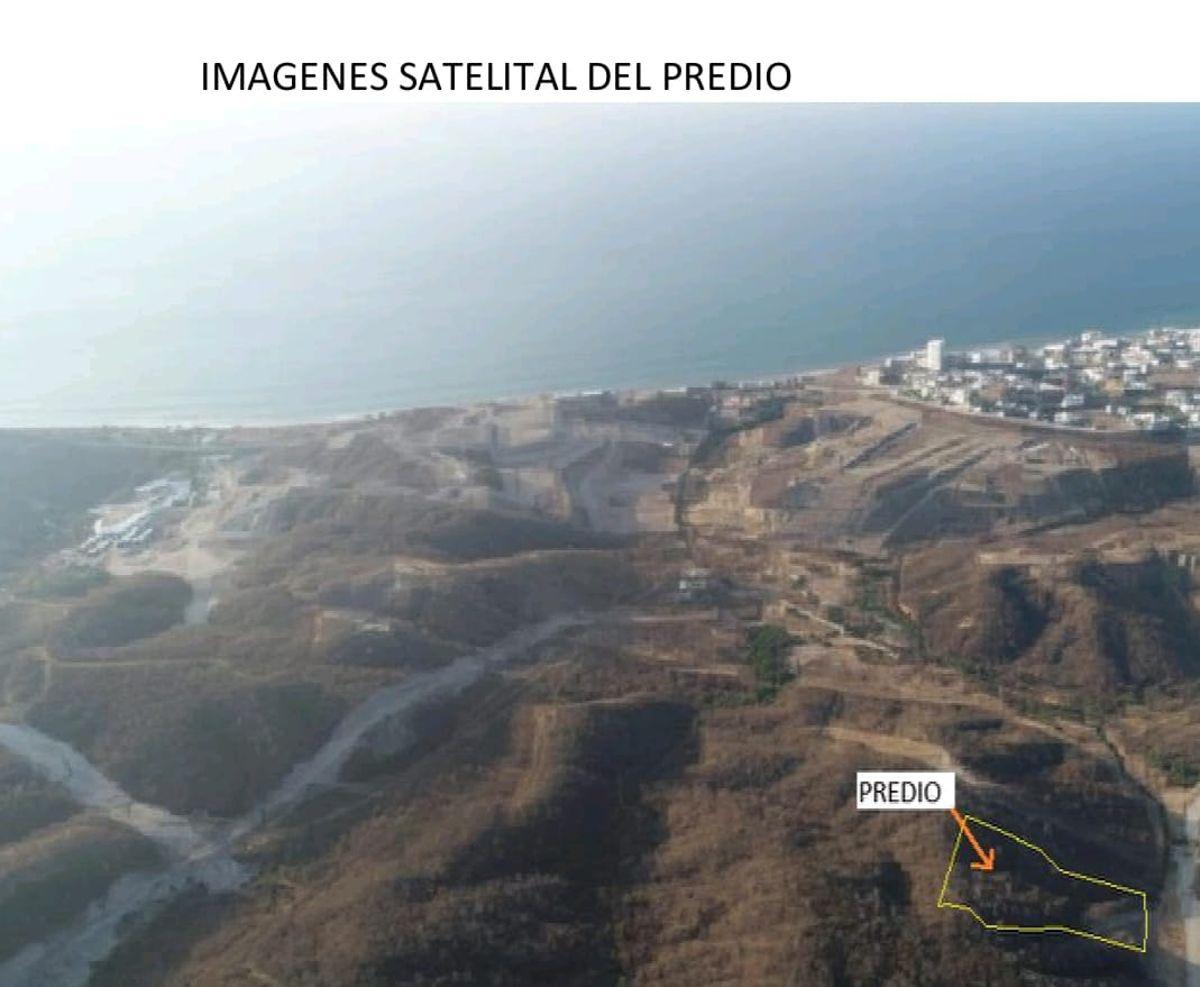Manta, a 700 m E Urb. Manta Azul, Vendo Terreno 7000 m², Lote 7 - B. Buen Futuro Inmobiliario. Manabí — imagen 4
