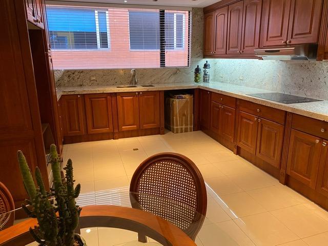 Vendo Hermoso Departamento - Quito Tenis — imagen 3