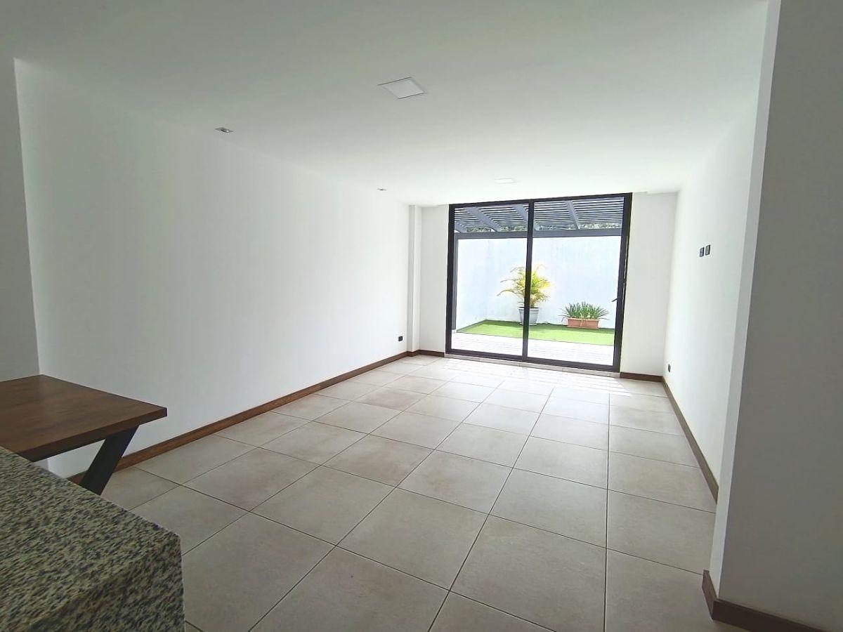 Venta Departamento con Terraza por Estrenar, con 2 Dorm. en San Juan de Cumbayá — imagen 5