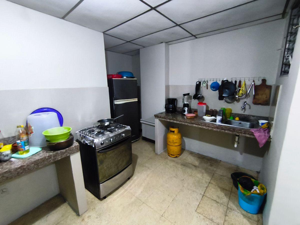 Venta de Departamento Esquinero 5to Piso - A. Maidana, Guayas — imagen 6