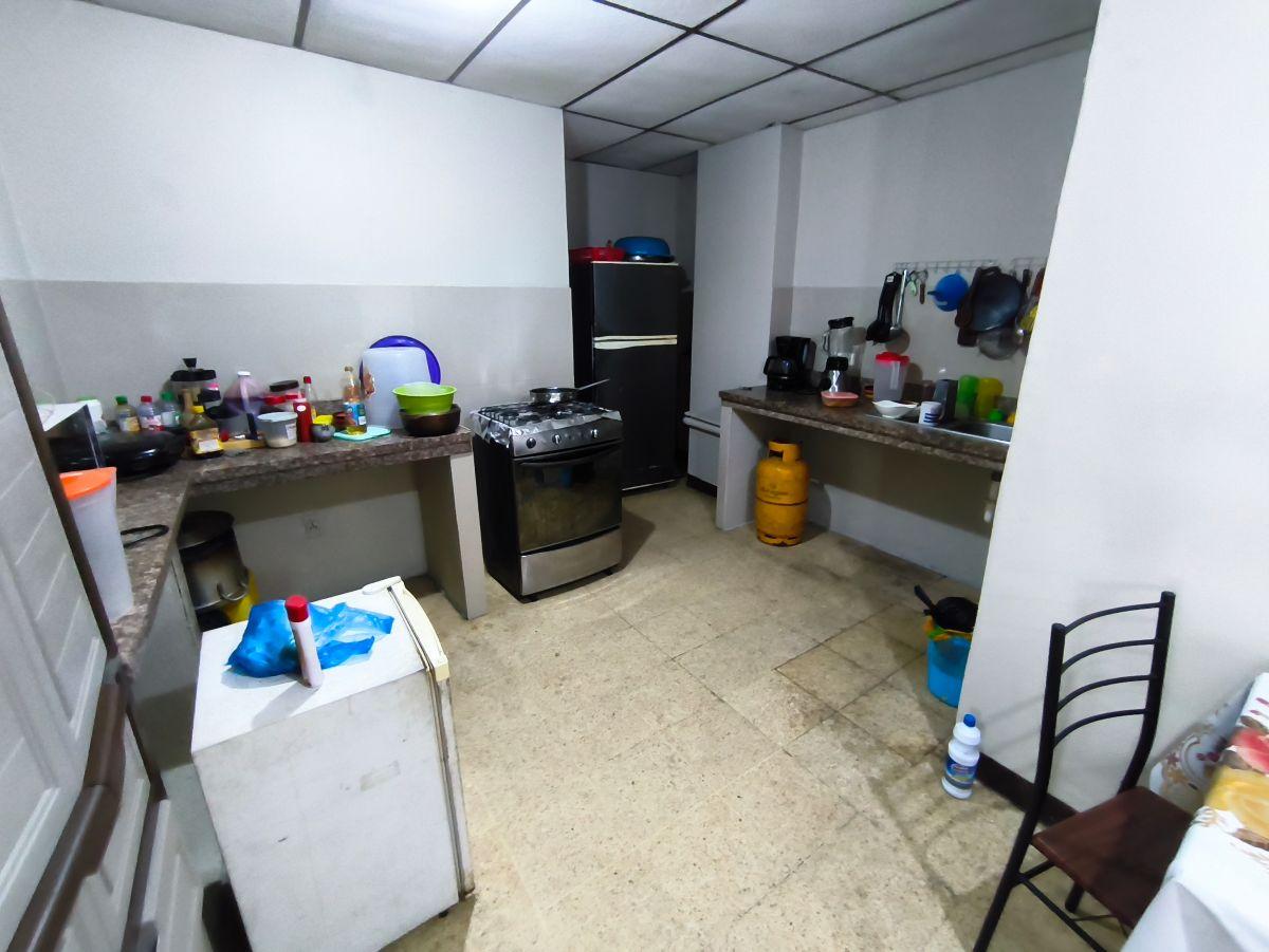 Venta de Departamento Esquinero 5to Piso - A. Maidana, Guayas — imagen 3