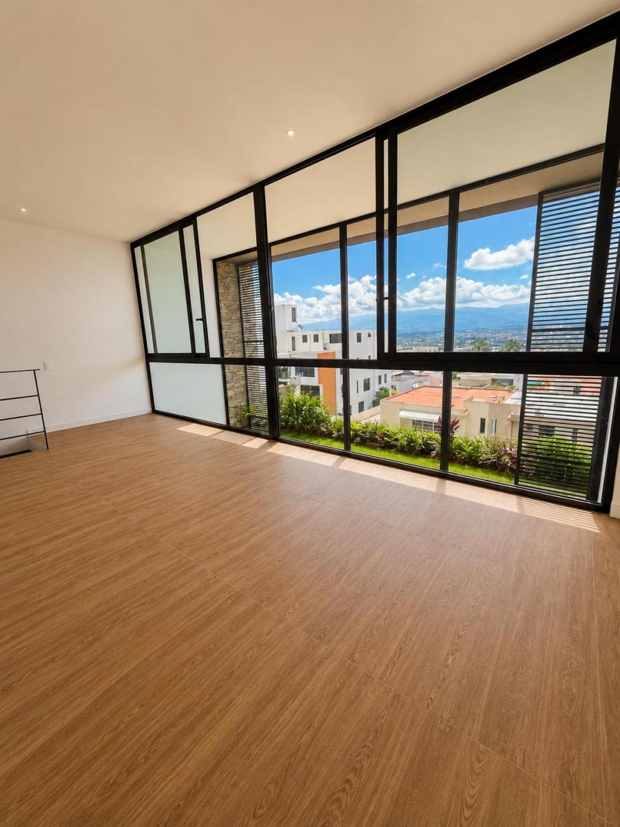 Departamento Dúplex en Venta | Vive en un Club Privado en Cumbayá — imagen 7