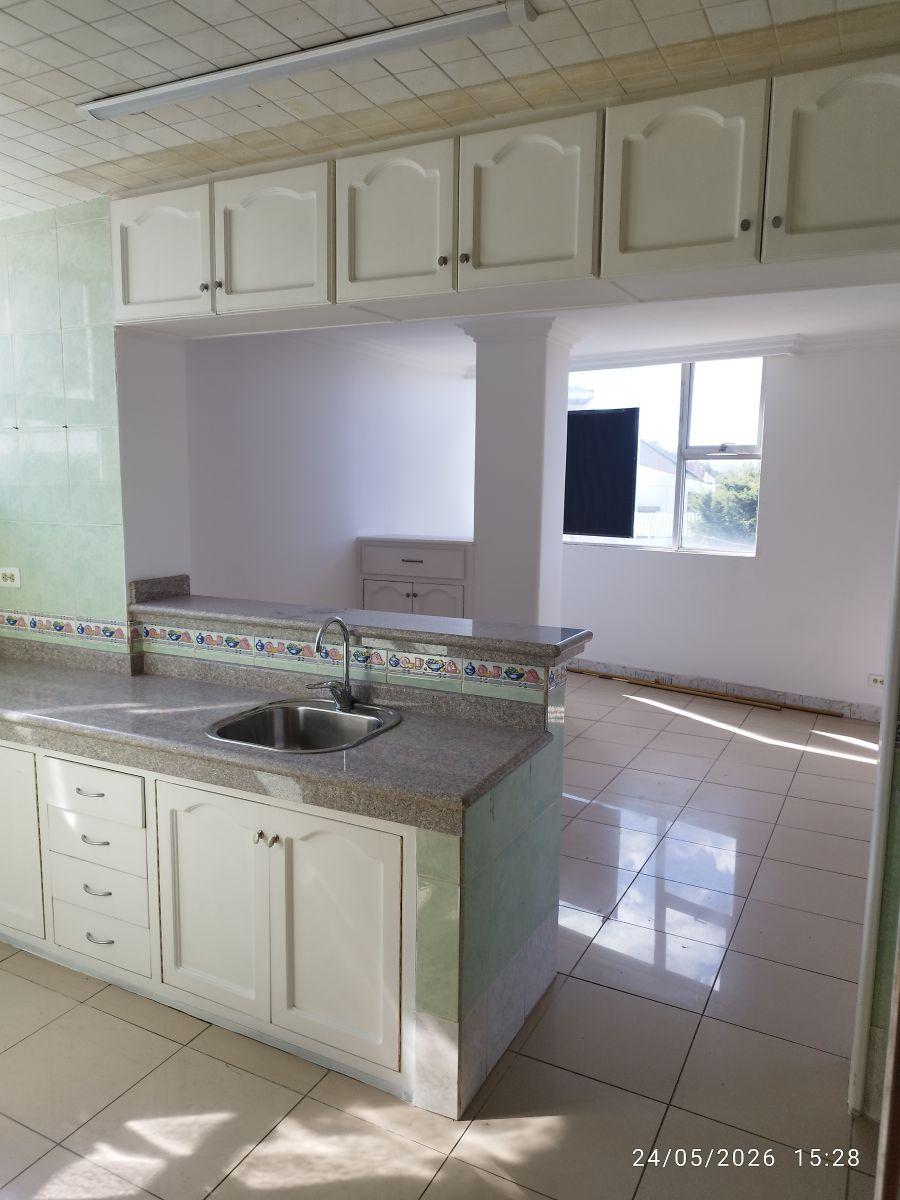 Vendo Departamento 120 m 3 Dorm. Pinar Alto Quito — imagen 3